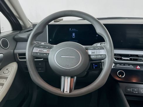 Used 2025 Hyundai Sonata SEL FWD image 18