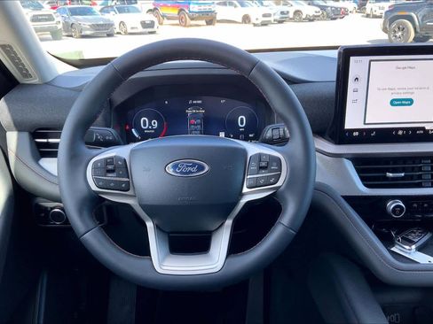 Used 2026 Ford Explorer Active image 6