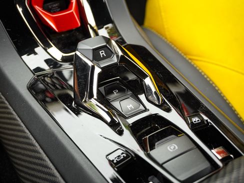 Used 2020 Lamborghini Huracan EVO AWD/4WD image 25