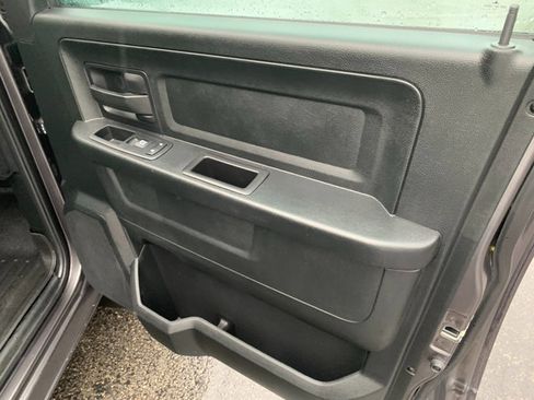 Used 2018 RAM 1500 Express AWD/4WD image 15