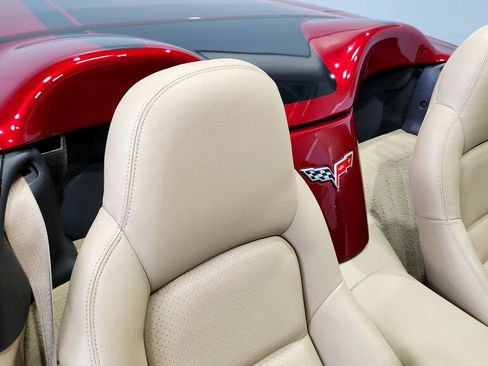 Used 2007 Chevrolet Corvette Convertible w/ Preferred Equipment Group image 22