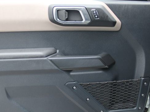 Used 2024 Ford Bronco Wildtrak AWD/4WD image 30
