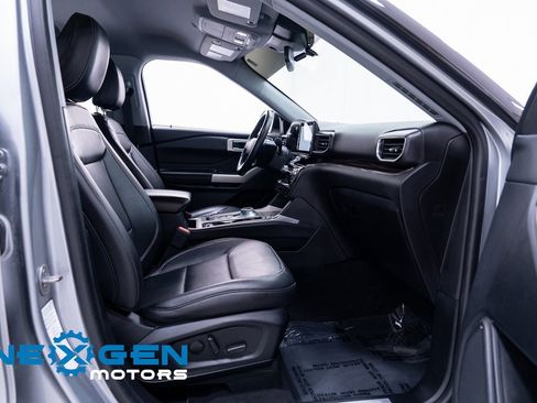 Used 2023 Ford Explorer Limited image 53