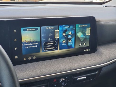 New 2026 Nissan Kicks SR image 24