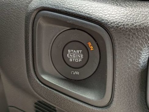 Used 2025 Jeep Wrangler Unlimited Sport AWD/4WD image 28