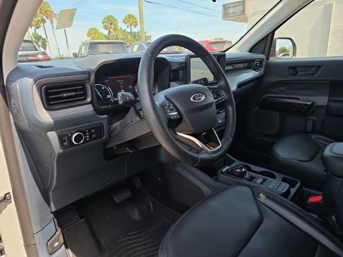 Used 2024 Ford Maverick Lariat w/ Black Appearance Package FWD image 14