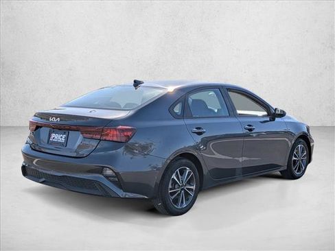 Used 2024 Kia Forte LXS FWD image 5