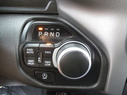 Used 2022 RAM 1500 Big Horn AWD/4WD image 23