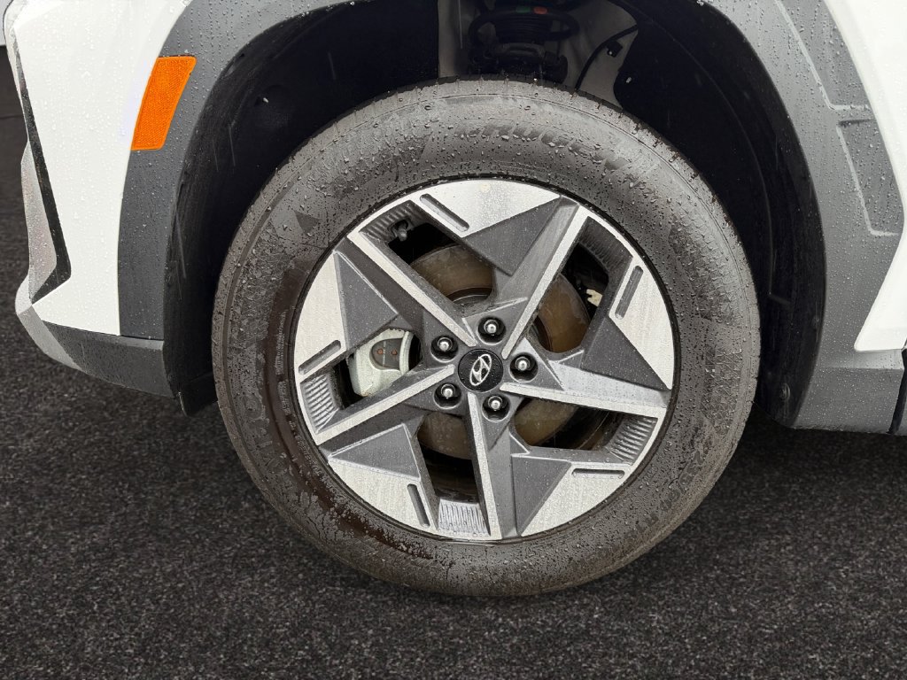 Used 2025 Hyundai Tucson SEL AWD/4WD image 14