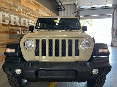 Used 2022 Jeep Wrangler Unlimited Sport AWD/4WD image 49
