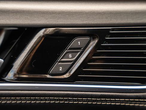 Used 2024 Jeep Wagoneer Series II AWD/4WD image 45