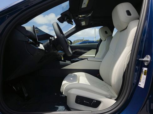 New 2027 BMW 530i w/ M Sport Package RWD image 8