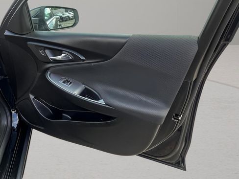 Used 2022 Chevrolet Malibu LT image 30