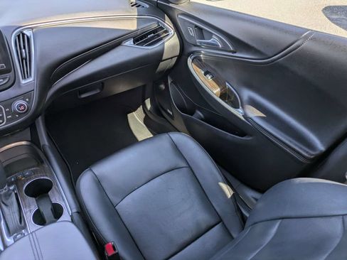 Used 2017 Chevrolet Malibu Premier w/ Premier Sun and Wheel Package FWD image 16