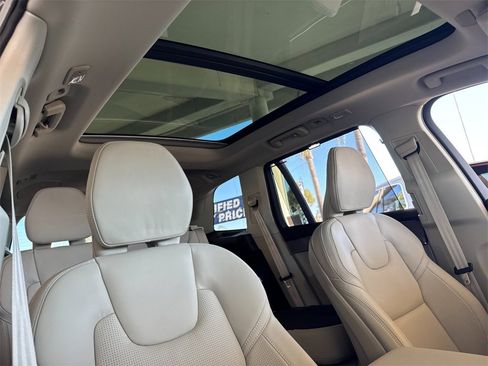 New 2026 Volvo XC90 T8 Ultra image 17