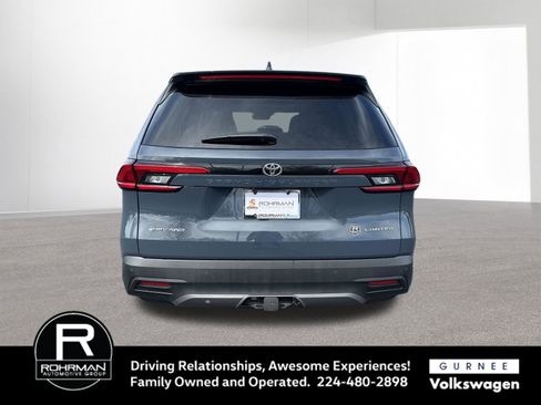 Used 2024 Toyota Grand Highlander AWD Hybrid image 9