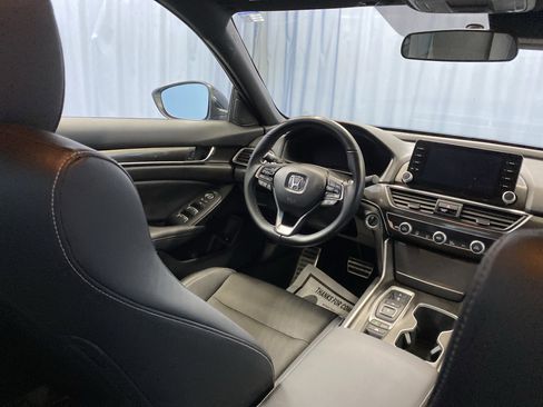 Used 2022 Honda Accord Sport image 36