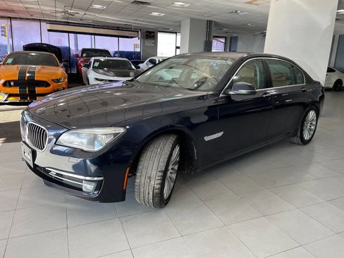 Used 2014 BMW 740Li image 5