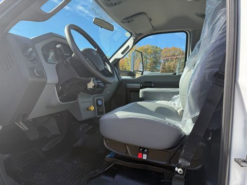 New 2026 Ford F750 2WD Regular Cab Super Duty image 9