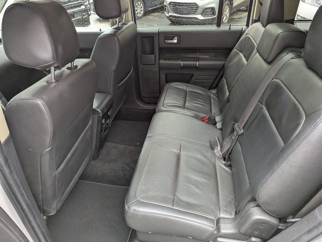 Used 2019 Ford Flex SEL w/ Equipment Group 202A AWD/4WD image 7
