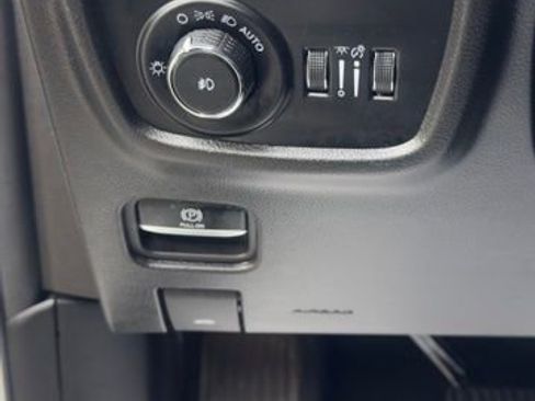 Used 2024 Jeep Grand Cherokee L Limited w/ Luxury Tech Group II image 11