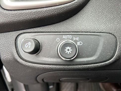 Used 2017 Chevrolet Trax LS image 19