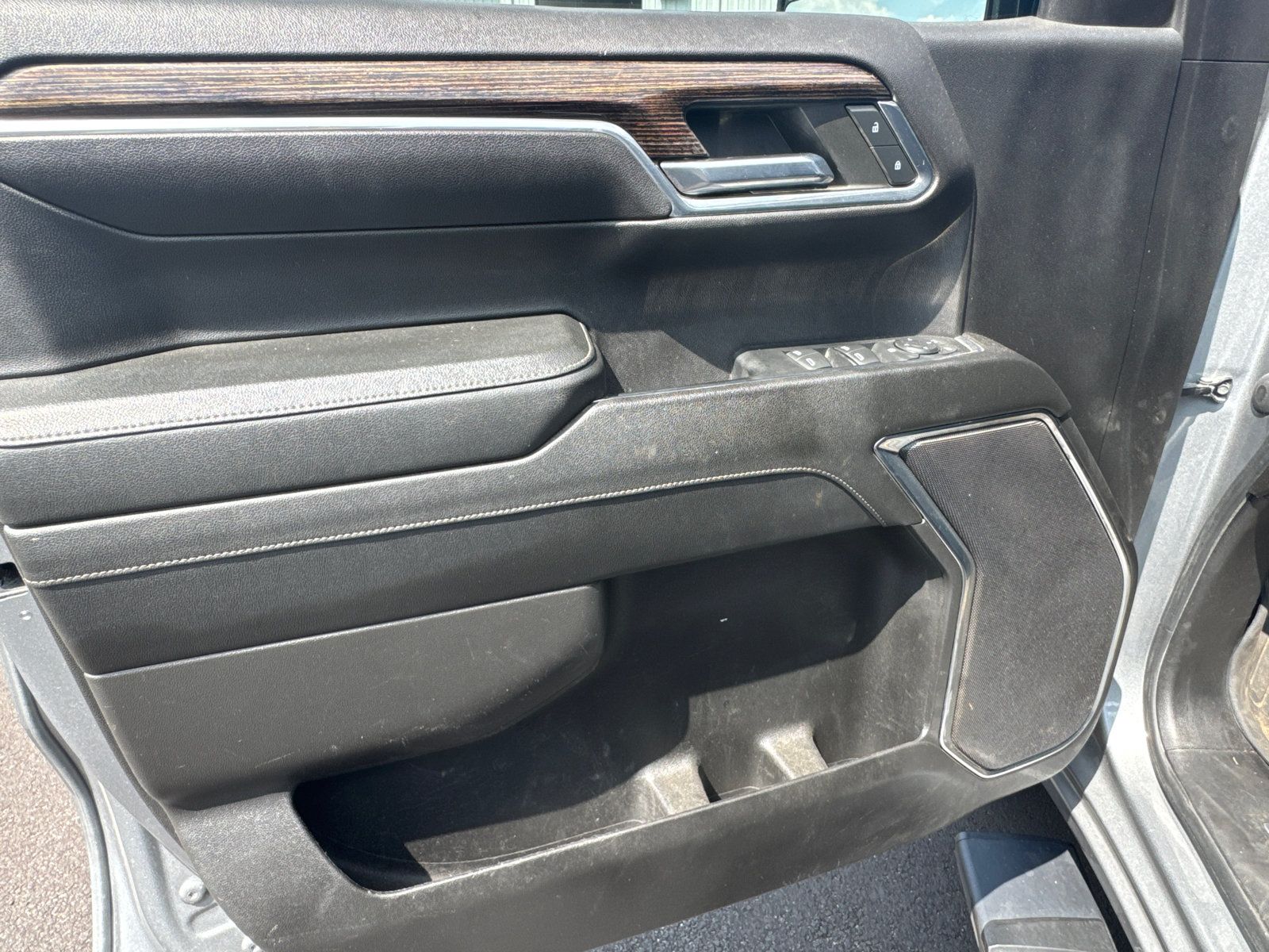 Used 2023 GMC Sierra 1500 Elevation RWD image 11