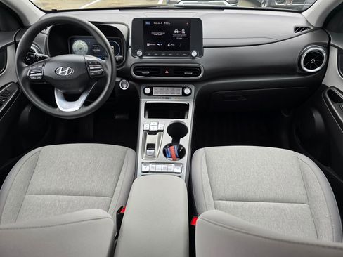 Used 2023 Hyundai Kona SE FWD image 15
