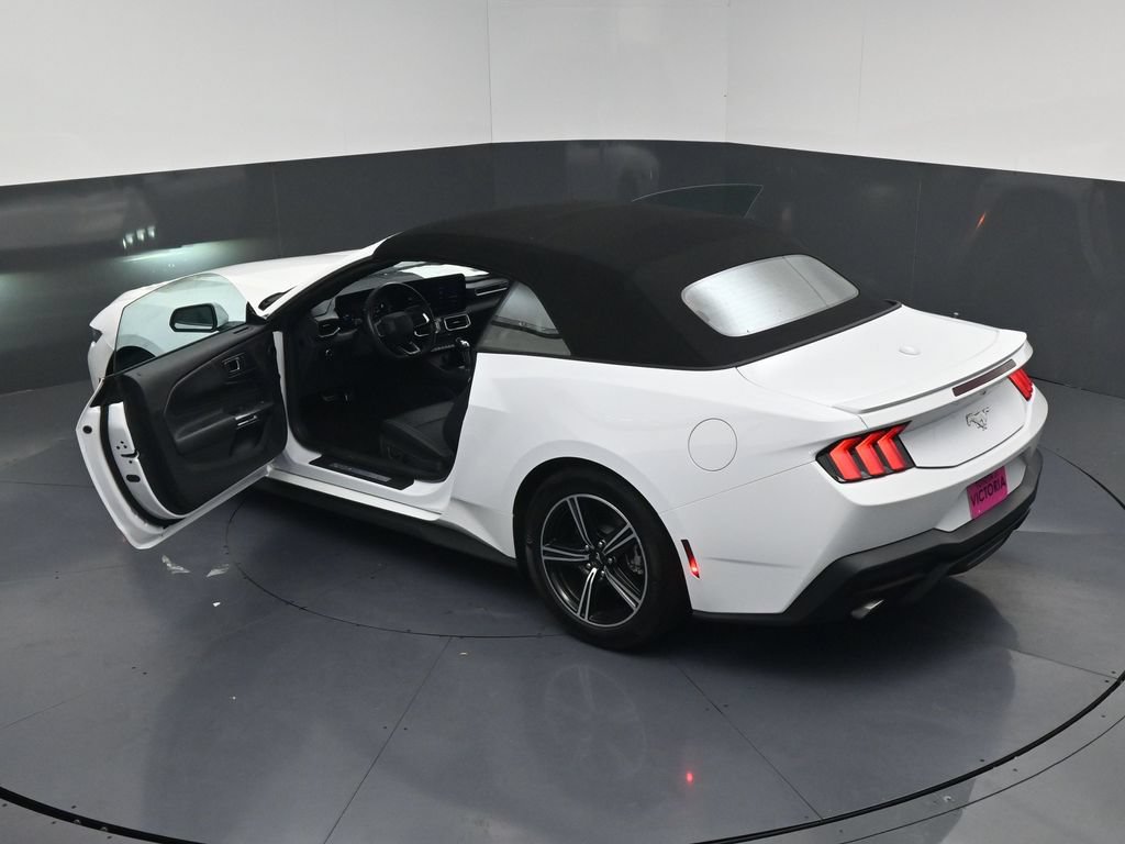 Used 2025 Ford Mustang Premium RWD image 20