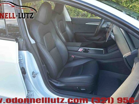 Used 2023 Tesla Model 3 Standard Range image 13