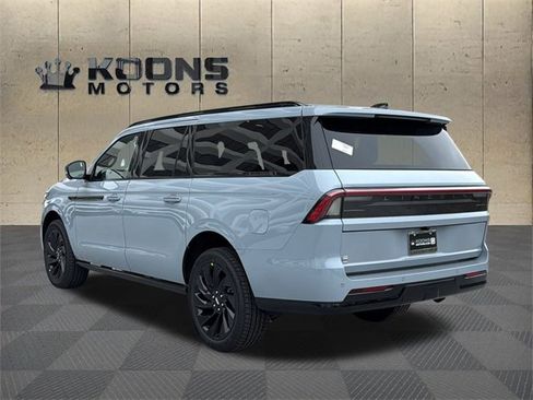 New 2025 Lincoln Navigator L Reserve w/ Jet Appearance Package image 3