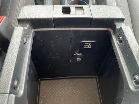 Used 2018 Jeep Wrangler Unlimited Sport S image 23