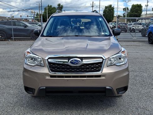 Used 2015 Subaru Forester 2.5i w/ Alloy Wheel Package AWD/4WD image 2
