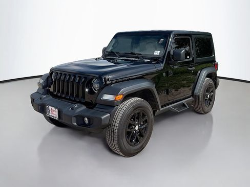 Used 2023 Jeep Wrangler Sport AWD/4WD image 3