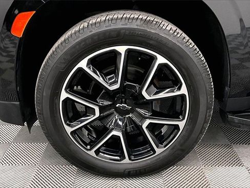 Used 2021 Chevrolet Tahoe RST w/ Luxury Package image 9
