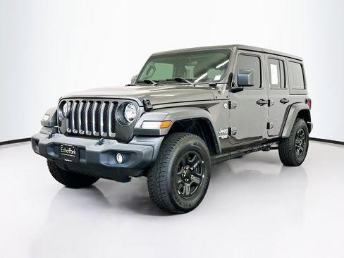Used 2020 Jeep Wrangler Unlimited Sport image 3