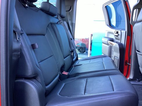 Used 2021 Chevrolet Silverado 1500 LT Trail Boss w/ Convenience Package II image 21