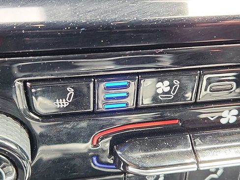 Used 2023 Jeep Grand Cherokee Trailhawk AWD/4WD image 24