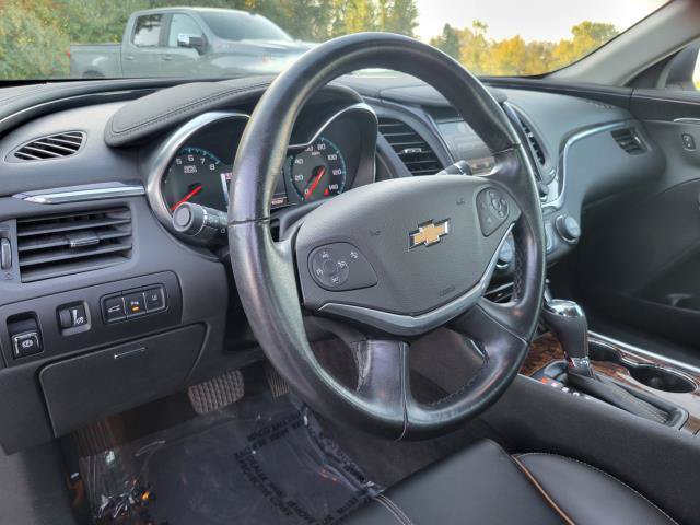 Used 2015 Chevrolet Impala LT w/ Convenience Package FWD image 13