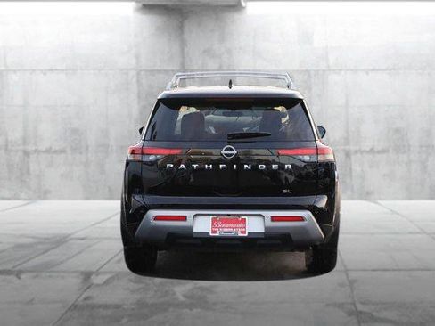 Used 2024 Nissan Pathfinder SL image 6