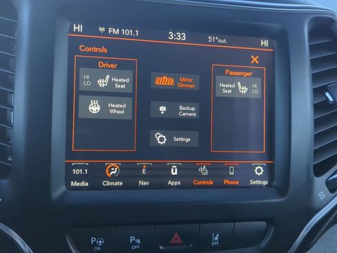 Used 2023 Jeep Cherokee Altitude Lux image 23