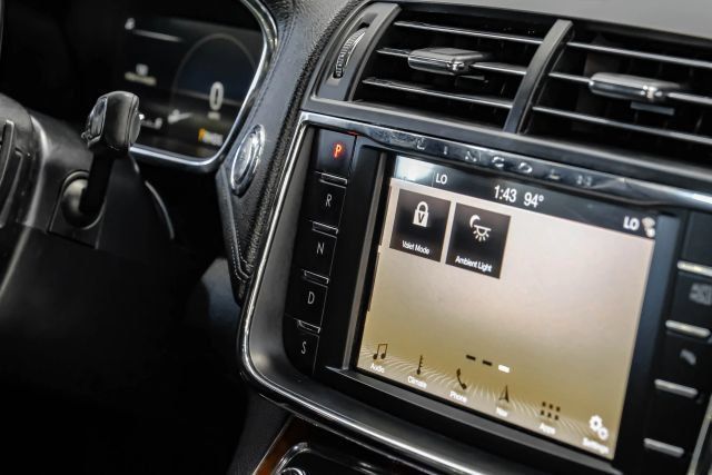 Used 2019 Lincoln Continental Select FWD image 31
