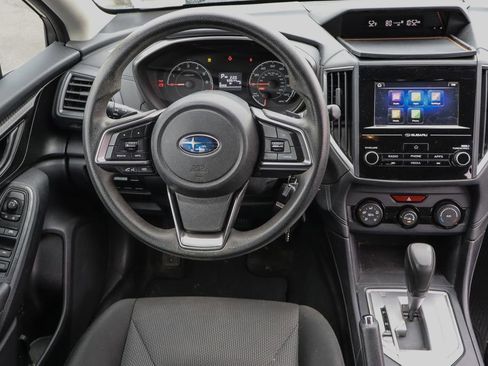 Used 2018 Subaru Impreza 2.0i Premium image 19
