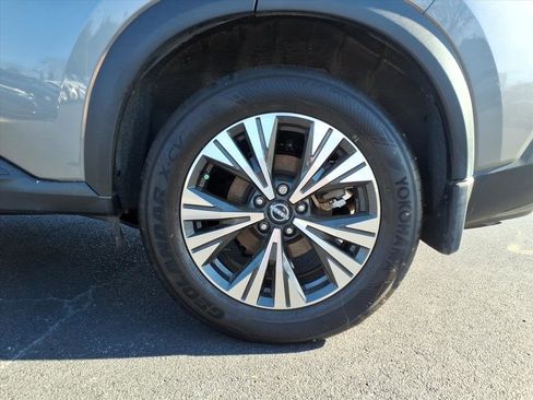 Used 2023 Nissan Rogue SV image 20