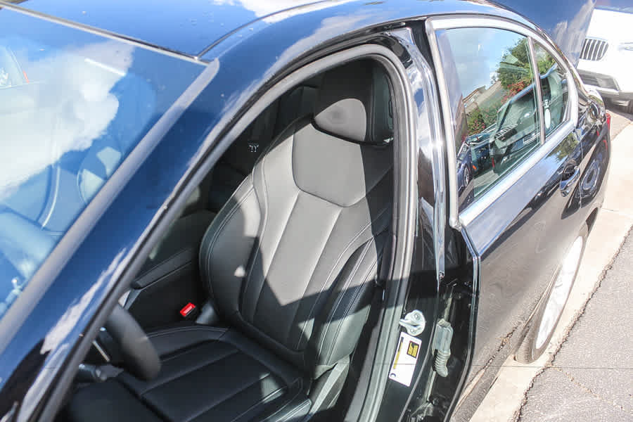 Used 2026 BMW 330i Sedan w/ Convenience Package RWD image 33