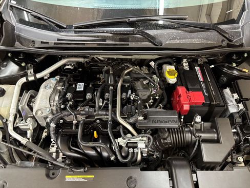 Used 2025 Nissan Sentra SV FWD image 30