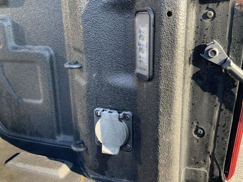 Used 2022 Chevrolet Silverado 1500 LT Trail Boss w/ LPO, Dark Essentials Package image 11