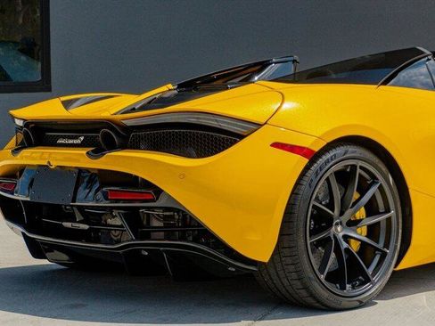 Used 2023 McLaren 720S image 46