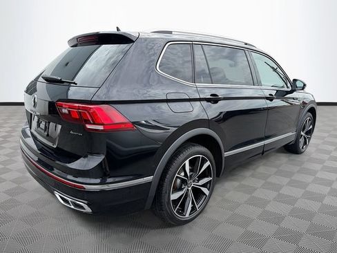 Used 2022 Volkswagen Tiguan SEL R-Line AWD/4WD image 7