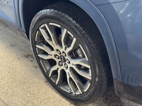 New 2026 GMC Acadia Denali Ultimate image 4